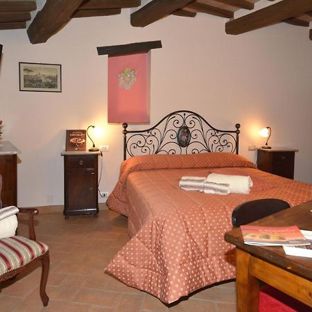B&B Camere La Vite ปีเอนซา ภายนอก รูปภาพ