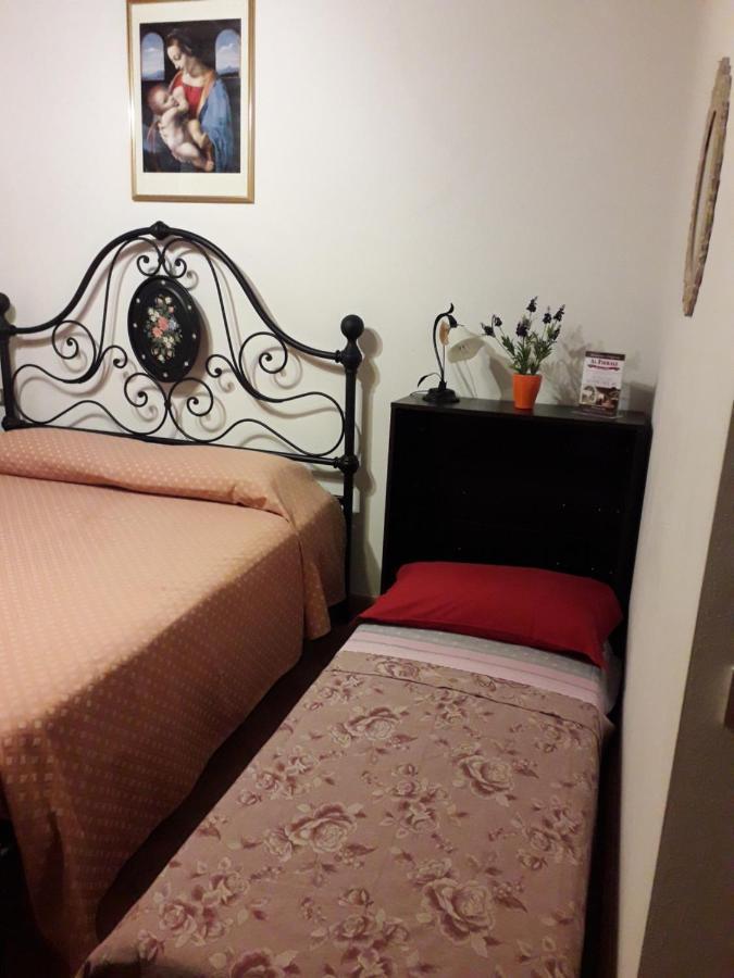 B&B Camere La Vite ปีเอนซา ภายนอก รูปภาพ